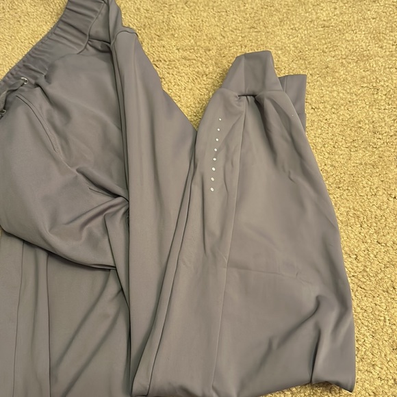 Women’s joggers - Picture 11 of 11